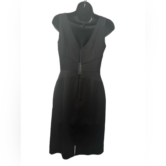 NWT White House Black Market Classic Black Cocktail Dress Size 0 - Picture 3 of 5